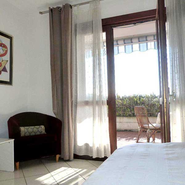 Double Room - Amber